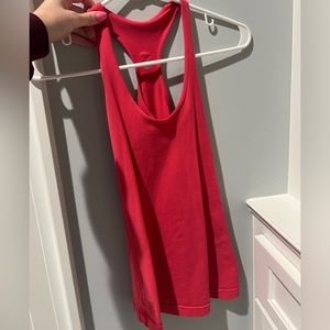 LULULEMON TANK SIZE FOUR- great condition!!